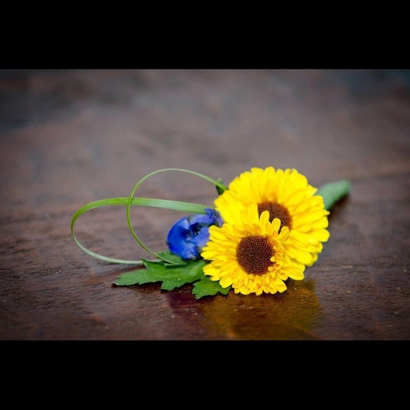 CUSTOM ORDERED WEDDING PACKAGE - Picture 3 of 3